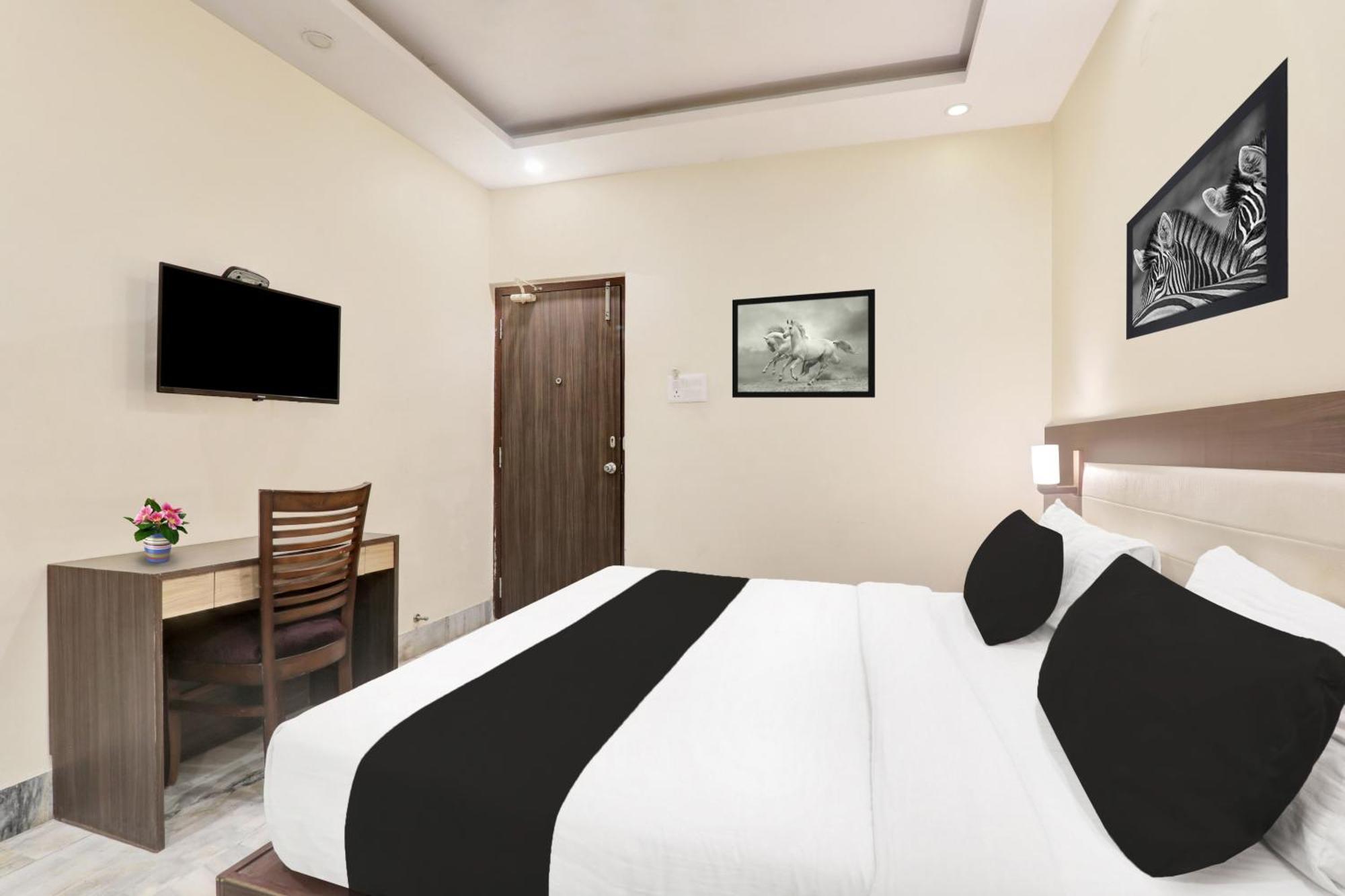 Super Townhouse Kankarbagh Formerly Kunwar Alcajars Patna  Exteriér fotografie