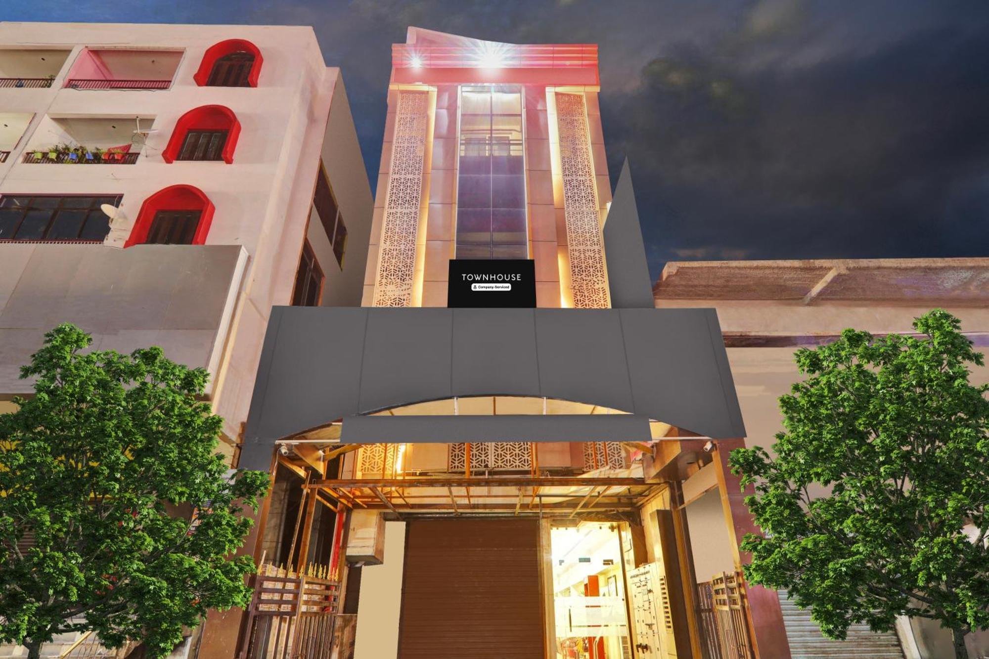 Super Townhouse Kankarbagh Formerly Kunwar Alcajars Patna  Exteriér fotografie